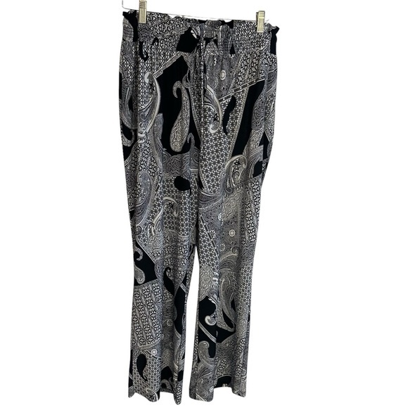 Style by Harve Bernard wide leg black and white paisley print pants. 2X - Picture 1 of 7
